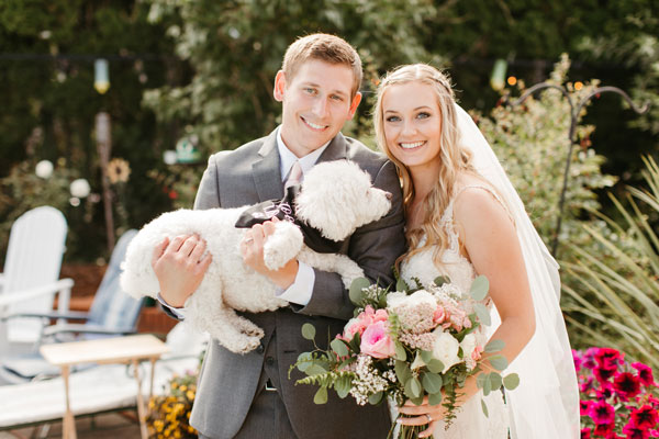 Allison Smith Mason '17 and David Mason '17 on their wedding day