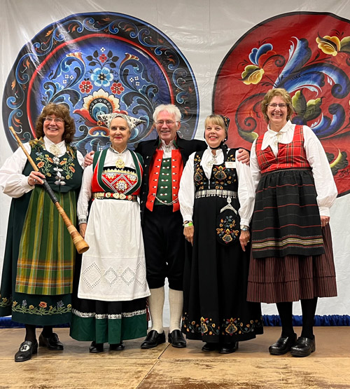 Joan Paddock and presenters at the Norsk Hostfest.
