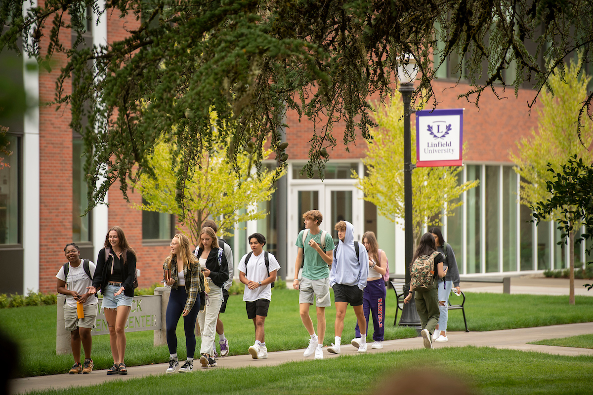 Students walk on McMinnville campus